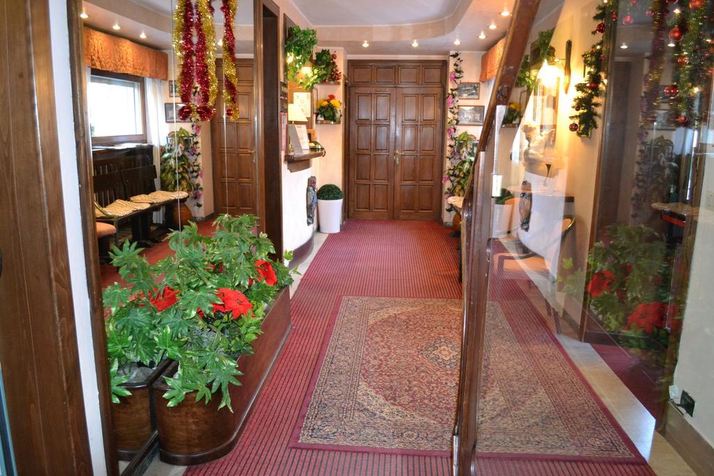 Rosa Serenella Hotel 3*