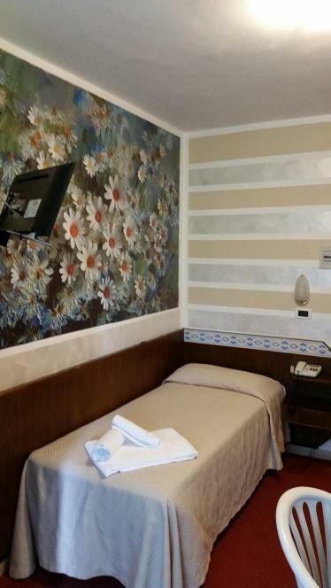 Rosa Serenella Hotel 3*